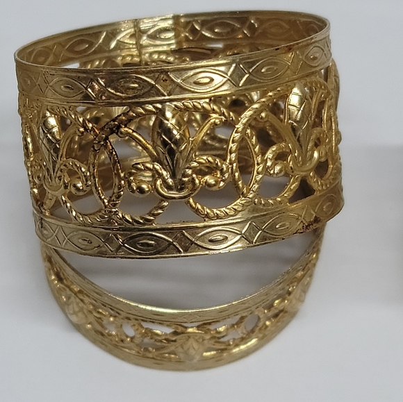 Set Of 6 Brass Filligree Napkin Rings - Picture 3 of 5
